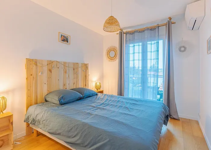 La Terrasse * לה-טסט-דה-בוש