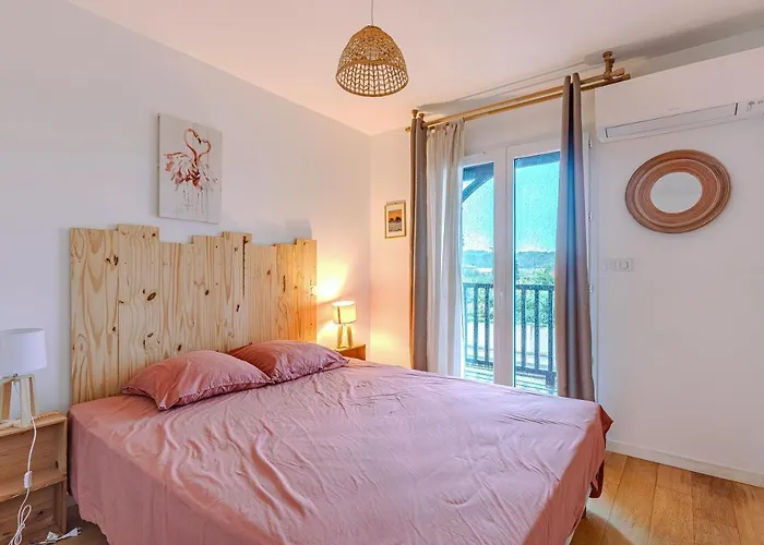 La Terrasse לה-טסט-דה-בוש